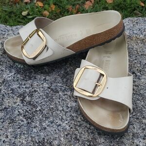 Birkenstock Madrid  Women's Cream Sandals with Gold Tone Buckle Size 8 Narrow